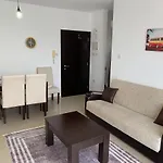 公寓 Comfortable One-bedroom Near The Sea And Casino Merit Park Sel 2-6