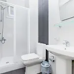 Comfortable One-bedroom Near The Sea And Casino Merit Park Sel 2-6 凯里尼亚