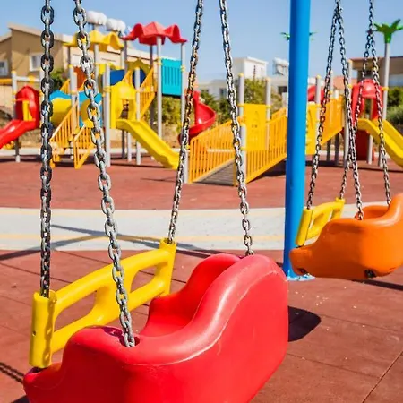 Comfortable One-bedroom Near The Sea And Casino Merit Park Sel 2-6 *