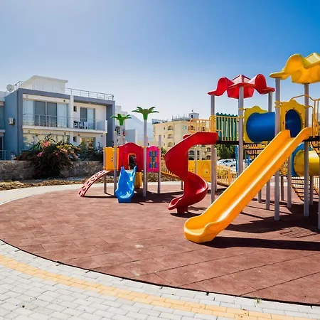 דירה Comfortable One-bedroom Near The Sea And Casino Merit Park Sel 2-6 *