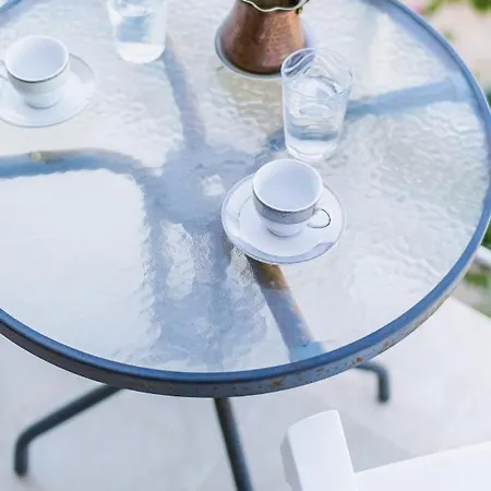 Apartament Comfortable One-bedroom Near The Sea And Casino Merit Park Sel 2-6