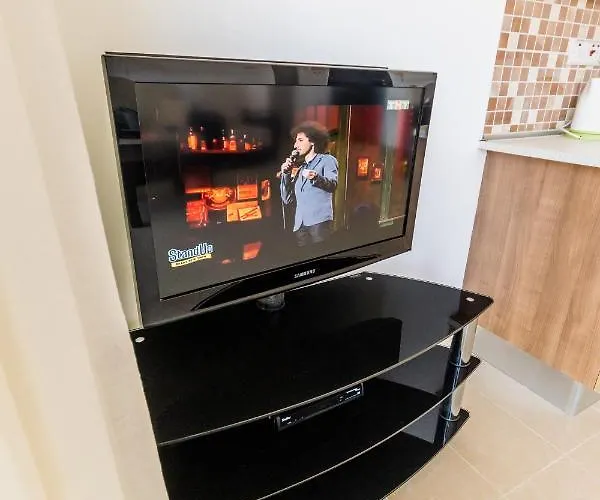 Apartmán Comfortable One-bedroom Near The Sea And Casino Merit Park Sel 2-6