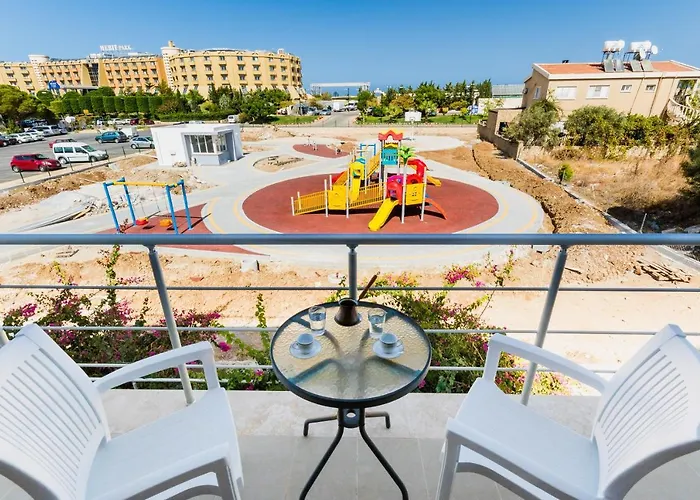 Comfortable One-bedroom Near The Sea And Casino Merit Park Sel 2-6 Apartmán *