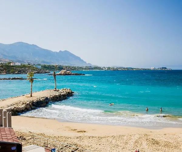 Comfortable One-bedroom Near The Sea And Casino Merit Park Sel 2-6 Apartmán *