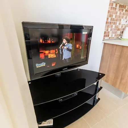 Apartment Comfortable One-bedroom Near The Sea And Casino Merit Park Sel 2-6