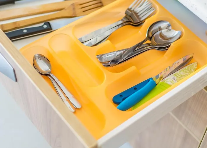 Comfortable One-bedroom Near The Sea And Casino Merit Park Sel 2-6