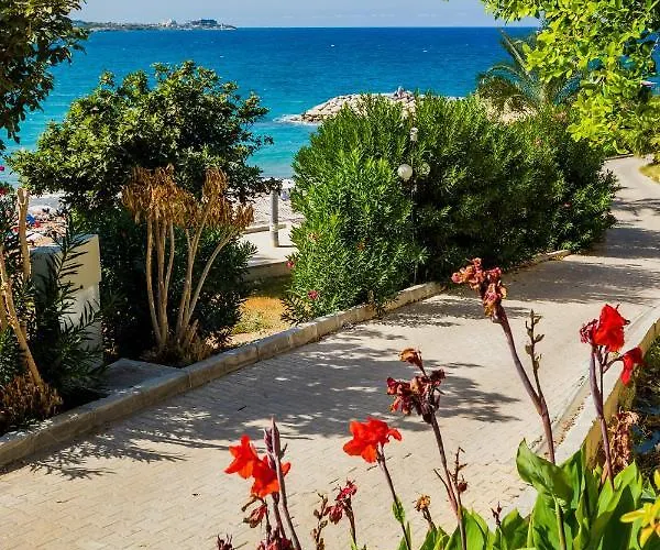 Comfortable One-bedroom Near The Sea And Casino Merit Park Sel 2-6 Διαμέρισμα *