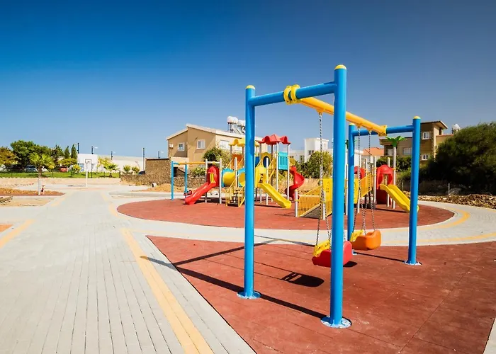 Διαμέρισμα Comfortable One-bedroom Near The Sea And Casino Merit Park Sel 2-6