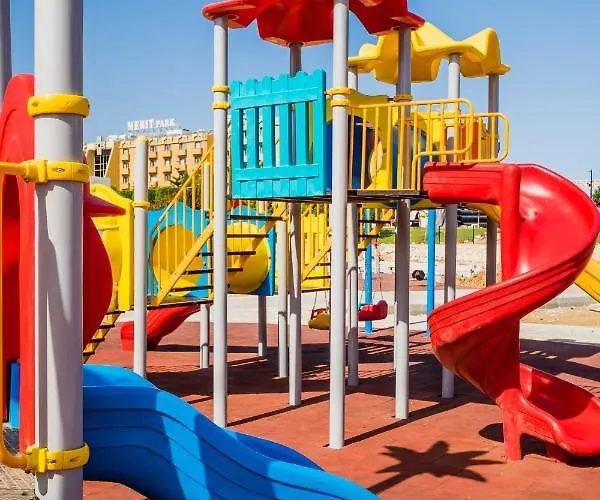 Comfortable One-bedroom Near The Sea And Casino Merit Park Sel 2-6 Διαμέρισμα